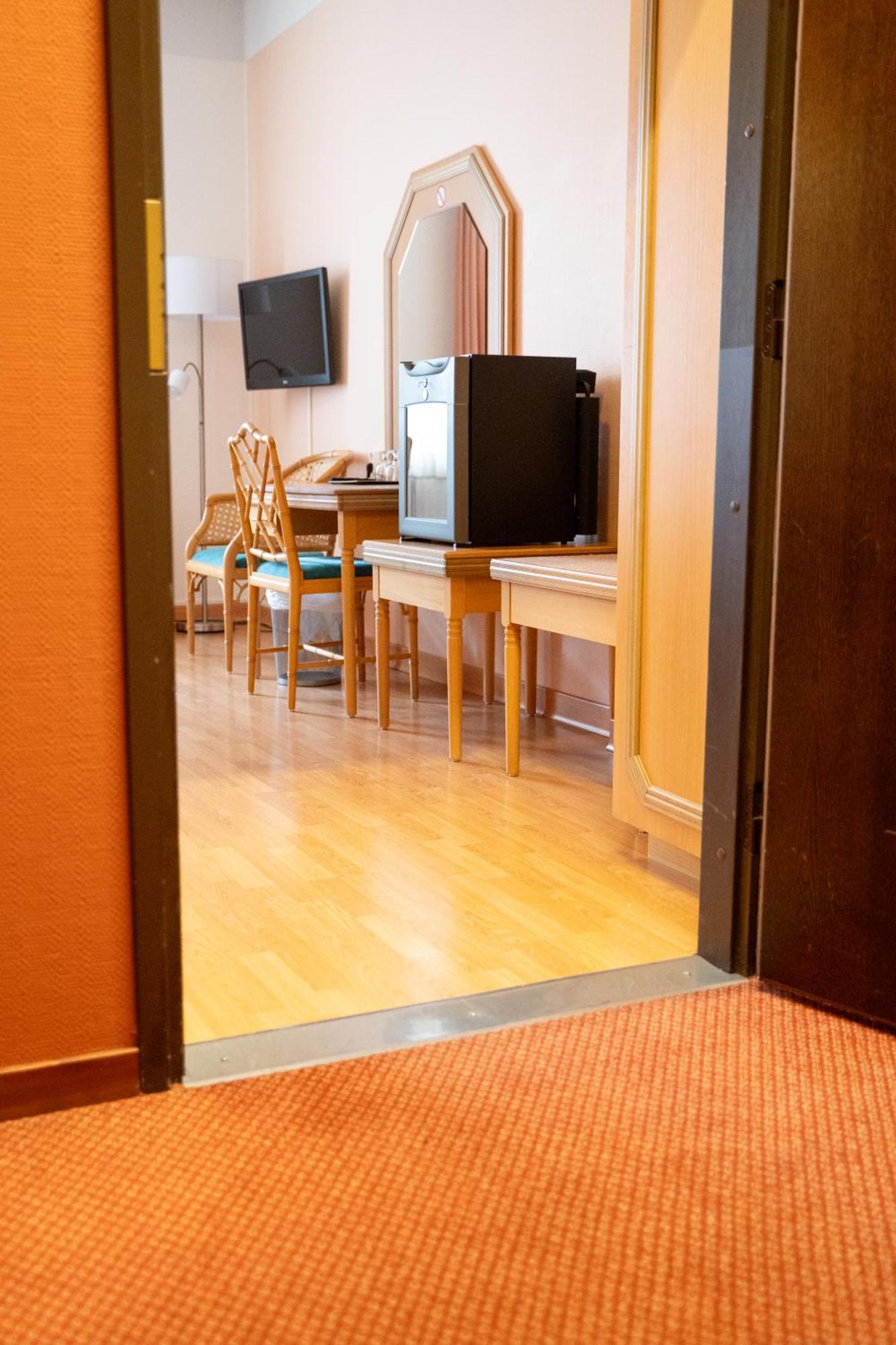 Hiisi Hotel Turku Seaport ภายนอก รูปภาพ
