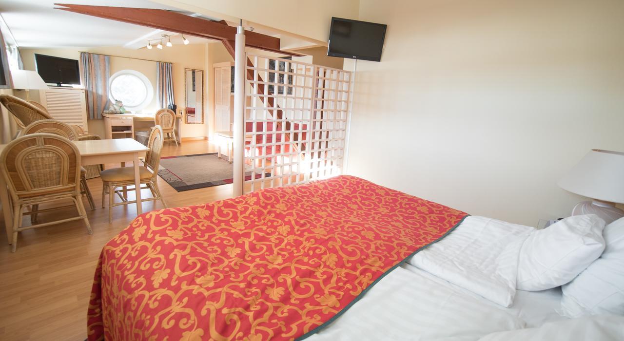 Hiisi Hotel Turku Seaport ภายนอก รูปภาพ